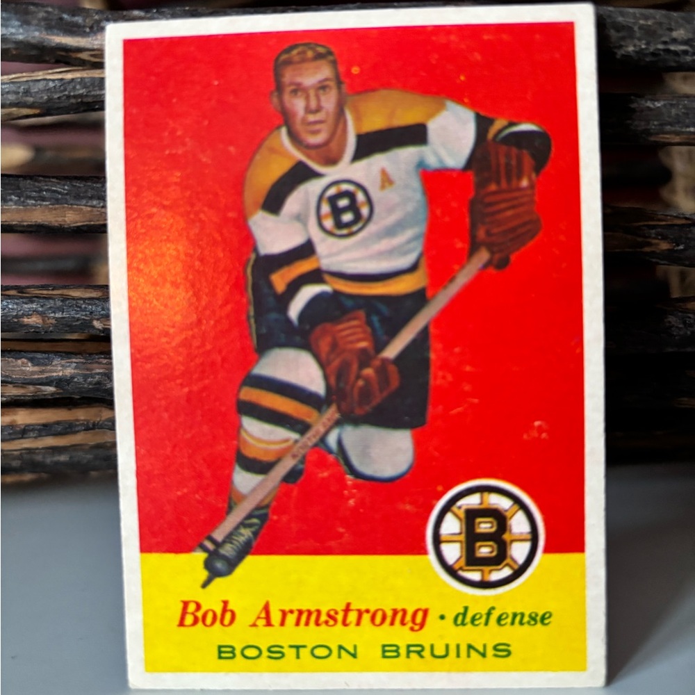 Vintage 1957-58 TOPPS Boston Bruins, defense, Bob Armstrong Hockey Card